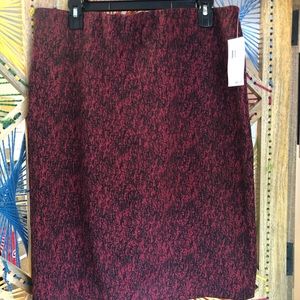 Women’s stretch pencil skirt